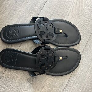 Tory Burch Elegant Black Leather Sandals